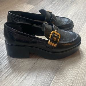 Dolce Vita Yonder Loafers Sz 9 EUC (worn once - too big)